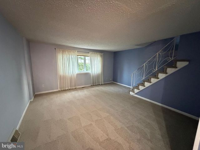 830 LAWLER ST, Philadelphia, PA 19116