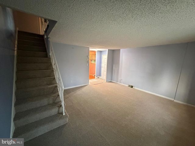 830 LAWLER ST, Philadelphia, PA 19116
