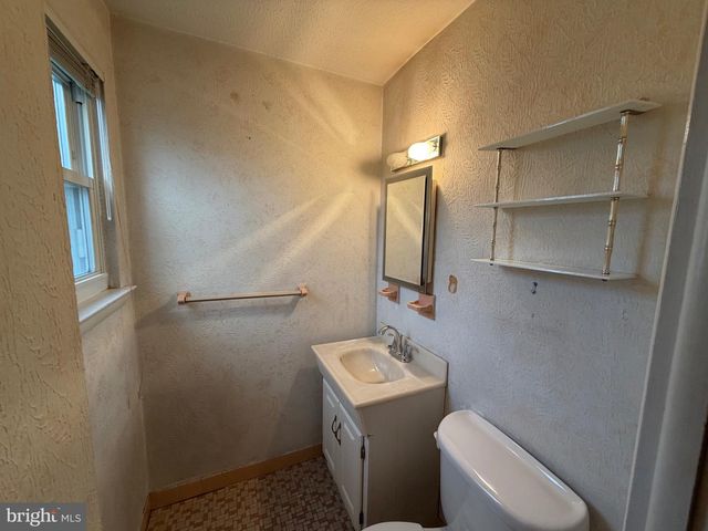 830 LAWLER ST, Philadelphia, PA 19116