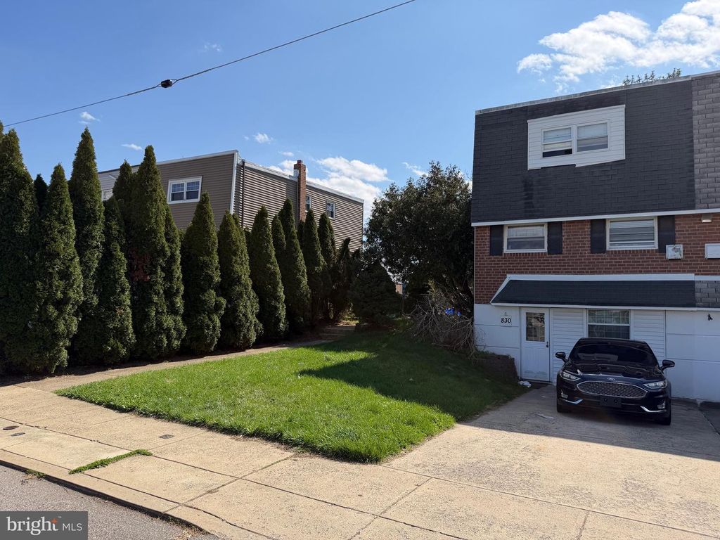 830 LAWLER ST, Philadelphia, PA 19116