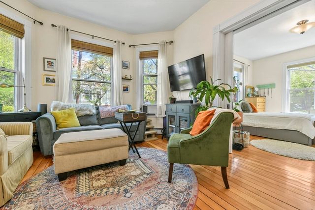 156 Sycamore St 2, Somerville, MA 02145