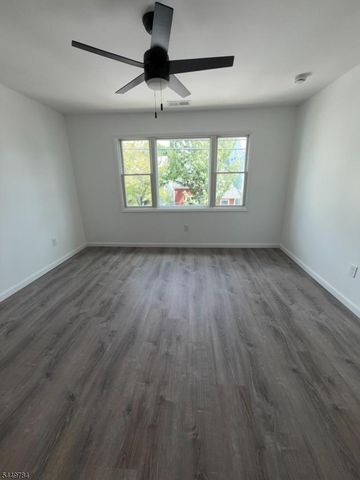 40 N York St, Paterson City, NJ 07524