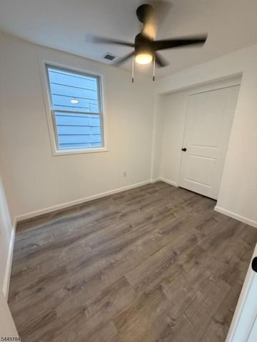 40 N York St, Paterson City, NJ 07524