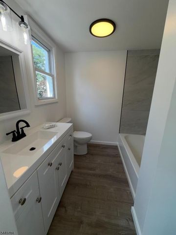 40 N York St, Paterson City, NJ 07524