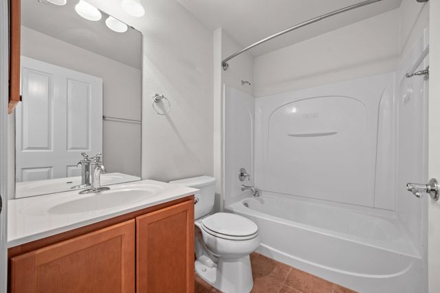 522 Salt Creek LN, Georgetown, TX 78633