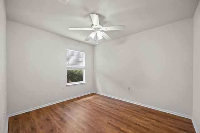 522 Salt Creek LN, Georgetown, TX 78633