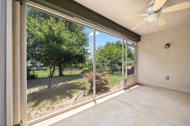 522 Salt Creek LN, Georgetown, TX 78633