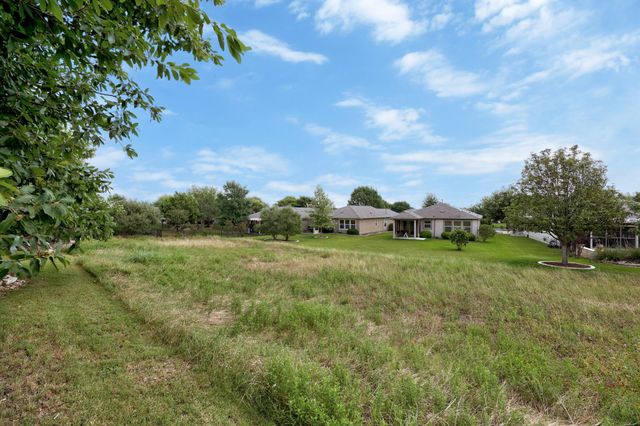 522 Salt Creek LN, Georgetown, TX 78633