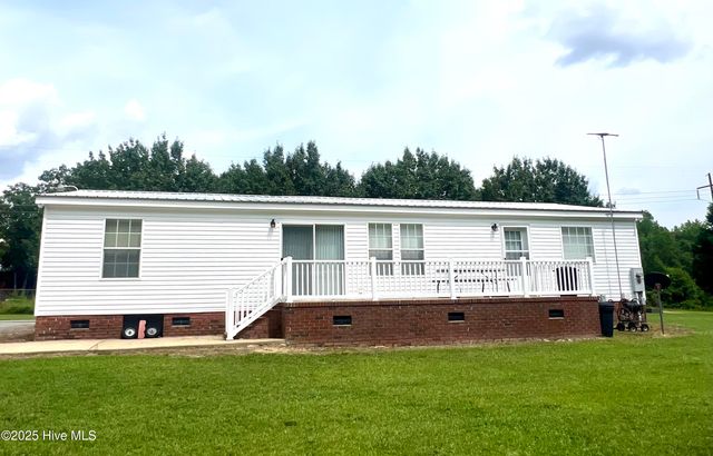 202 Purple Iris Drive, Pikeville, NC 27863