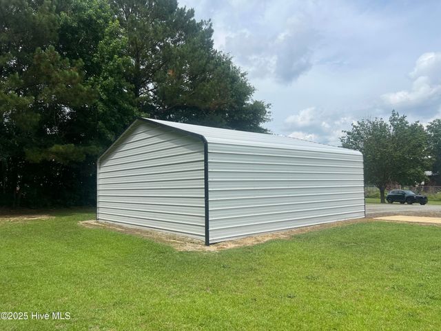 202 Purple Iris Drive, Pikeville, NC 27863