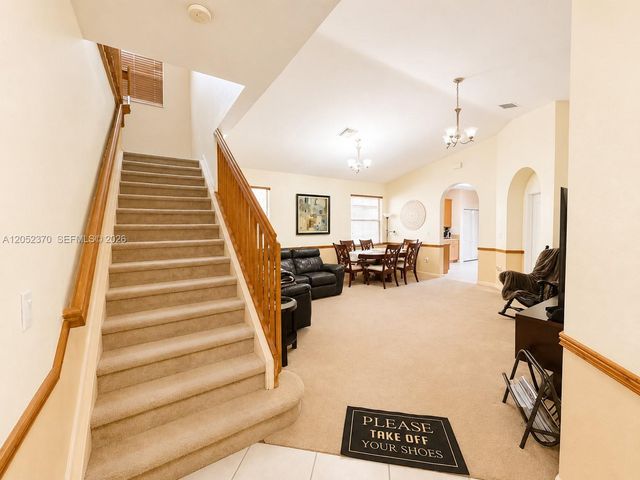 1030 NE 37th Ave, Homestead, FL 33033