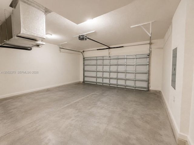 1030 NE 37th Ave, Homestead, FL 33033