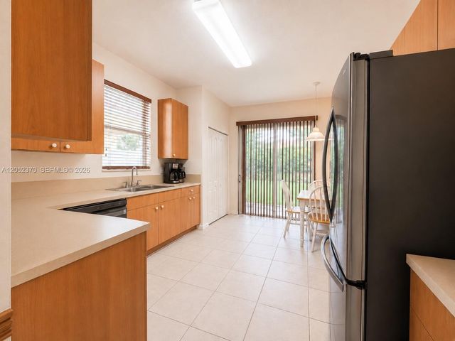 1030 NE 37th Ave, Homestead, FL 33033