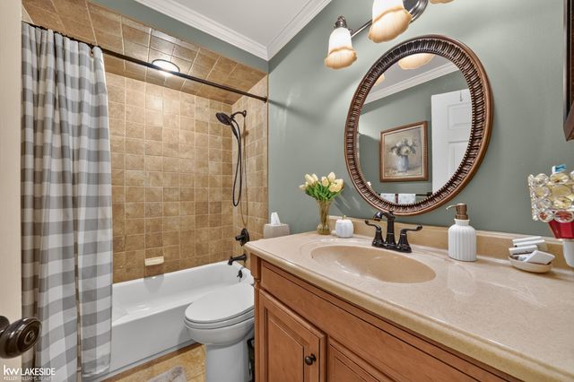 41117 Oak Hill Drive, Clinton Township, MI 48038