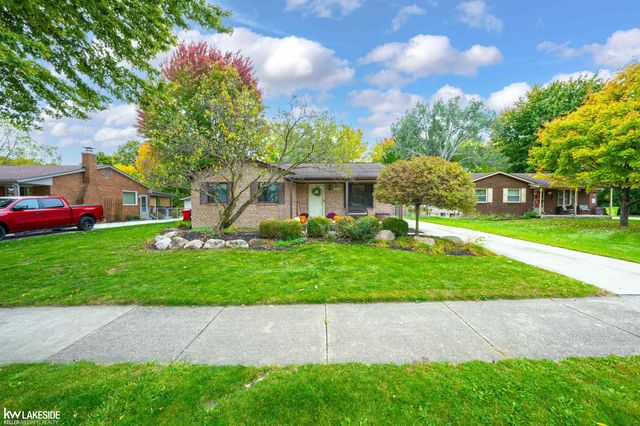 41117 Oak Hill Drive, Clinton Township, MI 48038