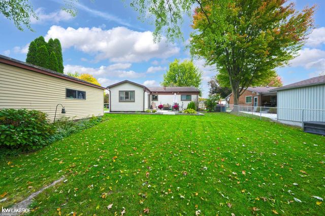 41117 Oak Hill Drive, Clinton Township, MI 48038