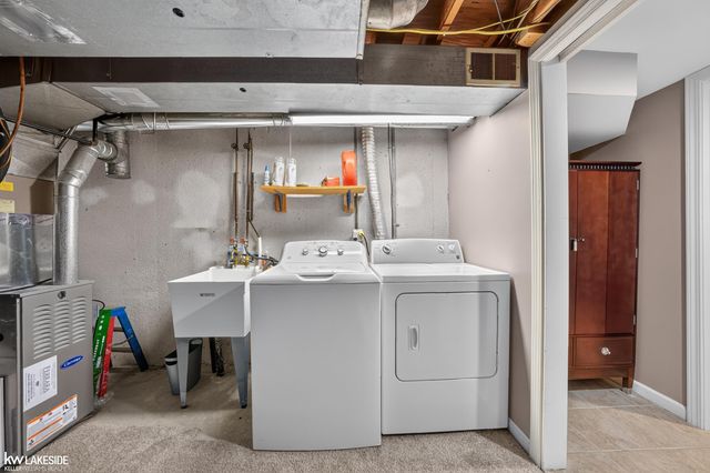 41117 Oak Hill Drive, Clinton Township, MI 48038
