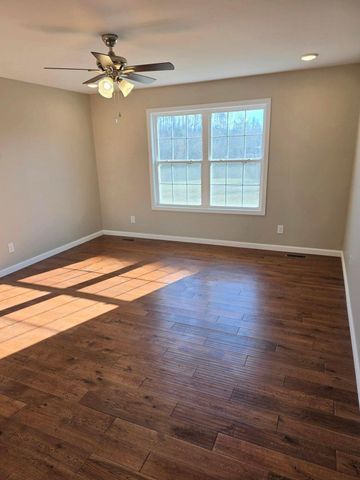 76 Emily Lane, London, KY 40744