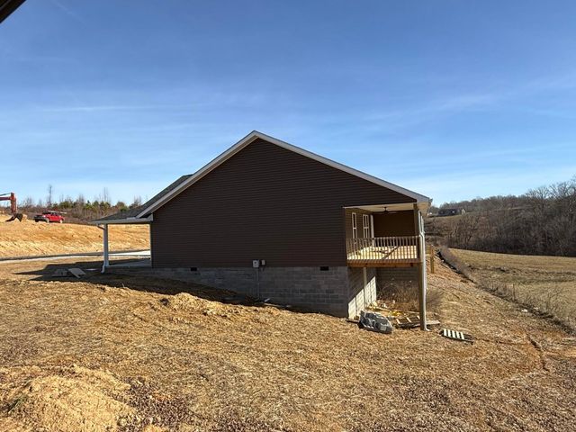 76 Emily Lane, London, KY 40744
