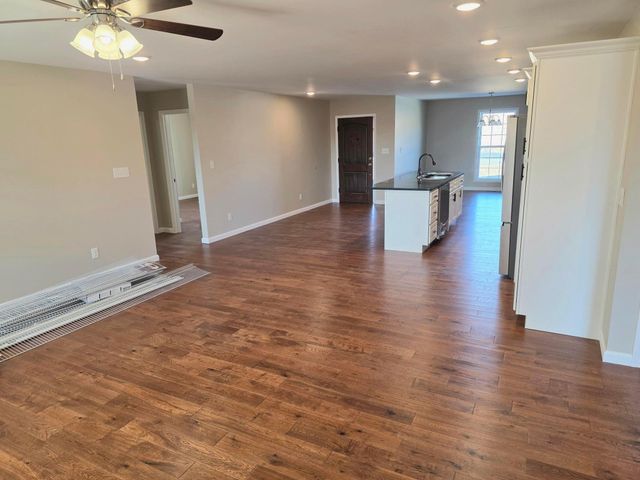 76 Emily Lane, London, KY 40744