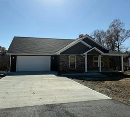 76 Emily Lane, London, KY 40744
