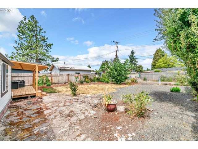 428 W Centennial Blvd, Springfield, OR 97477