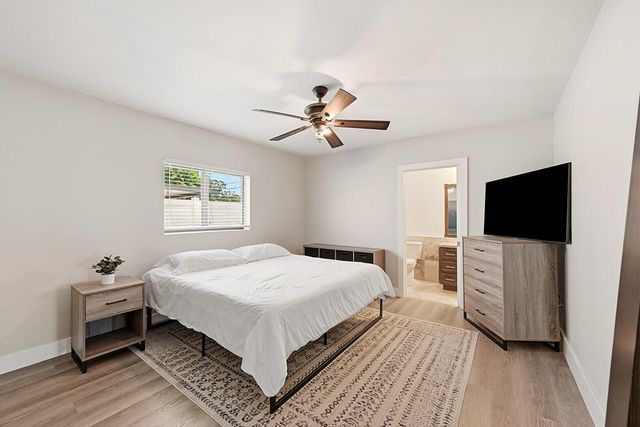 8370 NW 26th Place, Sunrise, FL 33322