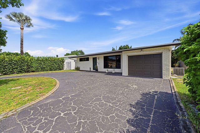 8370 NW 26th Place, Sunrise, FL 33322