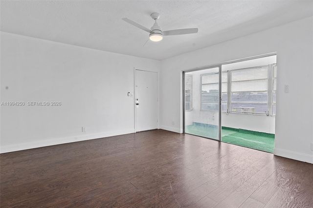 4043 NW 16th St 207, Lauderhill, FL 33313