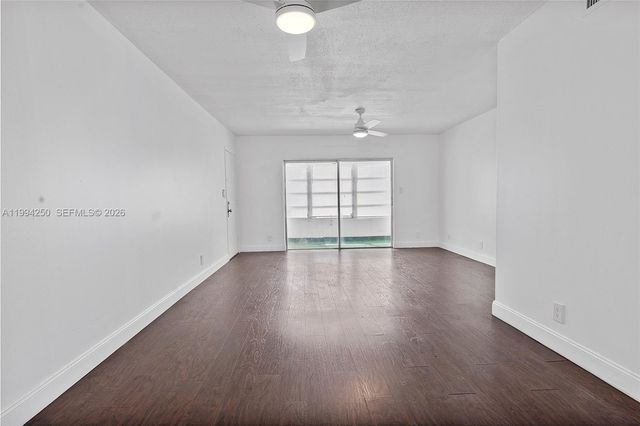 4043 NW 16th St 207, Lauderhill, FL 33313