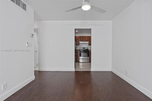 4043 NW 16th St 207, Lauderhill, FL 33313