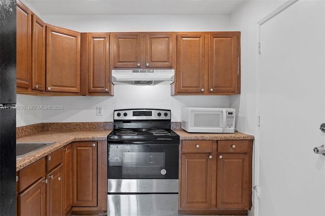 4043 NW 16th St 207, Lauderhill, FL 33313