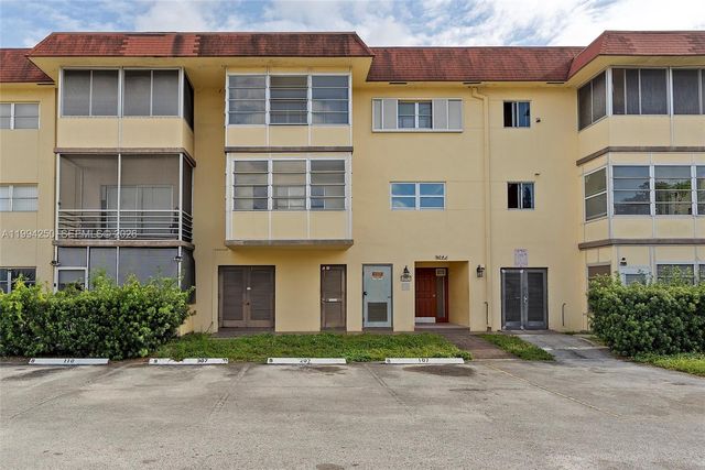 4043 NW 16th St 207, Lauderhill, FL 33313