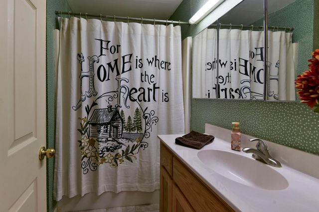 26629 Bobcat Lane, Shell Knob, MO 65747