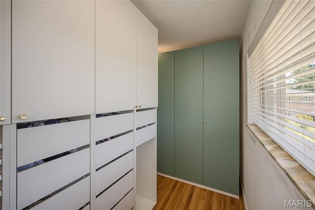 8901 Larchwood Court, St Louis, MO 63126