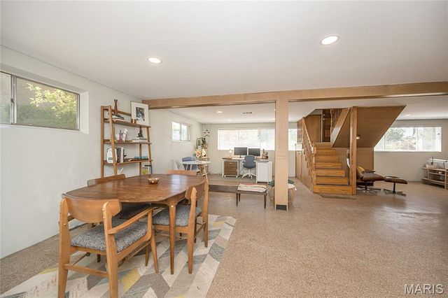 8901 Larchwood Court, St Louis, MO 63126