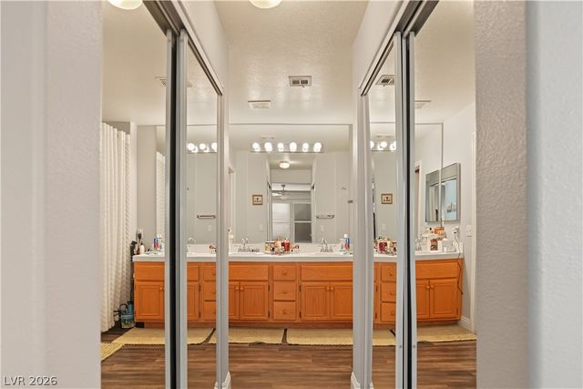 1453 Blisworth Court 102, Las Vegas, NV 89102