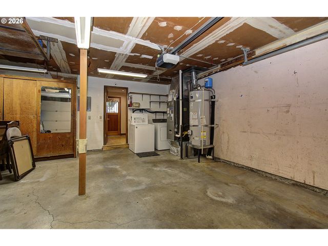 14351 Ne SAN RAFAEL St, Portland, OR 97230