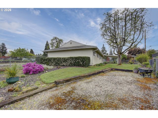 14351 Ne SAN RAFAEL St, Portland, OR 97230