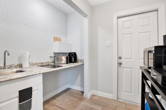 3711 1ST AVENUE S, St Petersburg, FL 33711