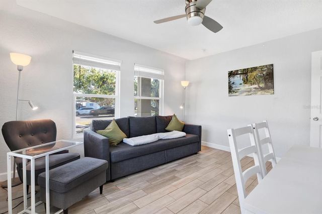 3711 1ST AVENUE S, St Petersburg, FL 33711