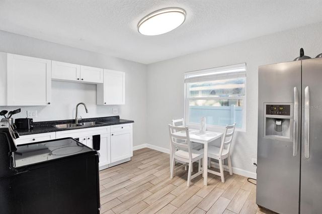3711 1ST AVENUE S, St Petersburg, FL 33711
