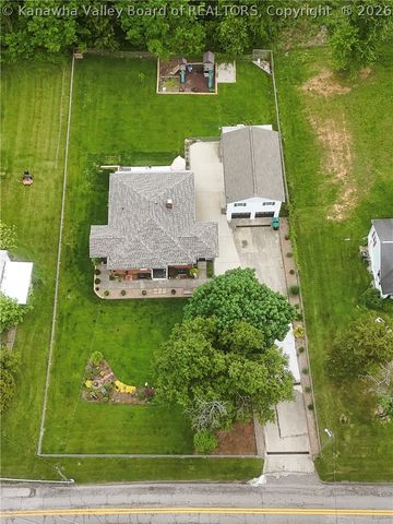 3005 Mount Vernon Drive, Hurricane, WV 25526