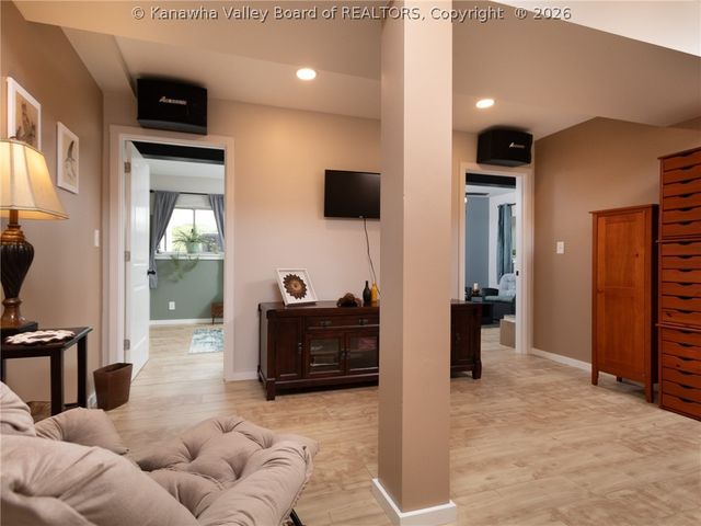 3005 Mount Vernon Drive, Hurricane, WV 25526
