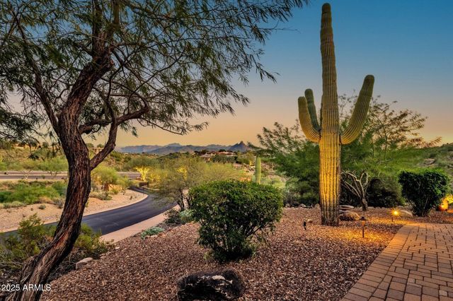 11696 N Sunset Vista Drive, Fountain Hills, AZ 85268