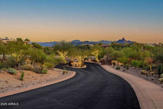 11696 N Sunset Vista Drive, Fountain Hills, AZ 85268