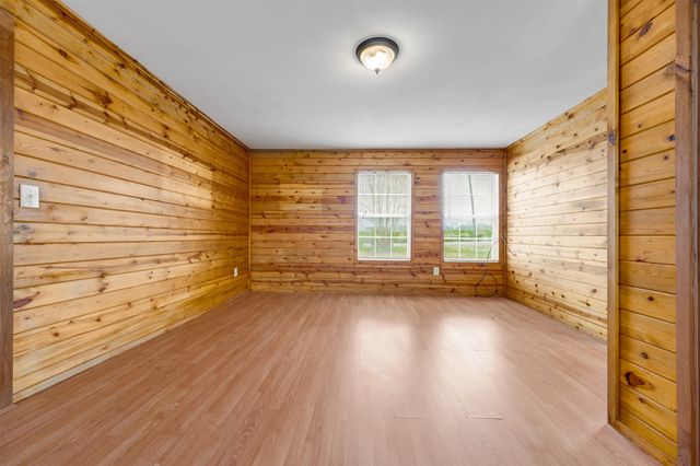 115 County Road 3100, Clarksville, TX 75426