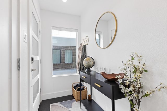 4805 Manett Street 104, Dallas, TX 75204