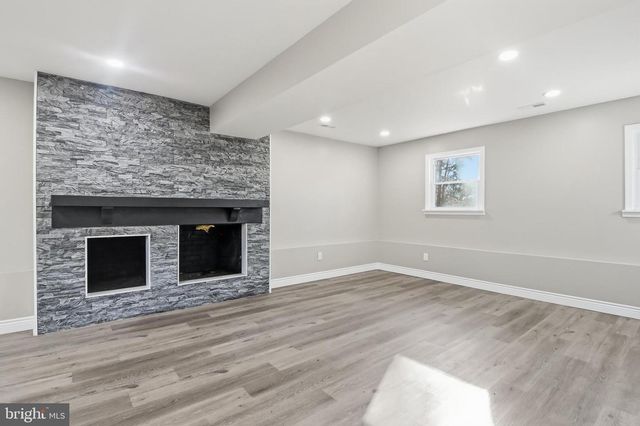 62 GRASSY LAKE RD, Shamong, NJ 08088