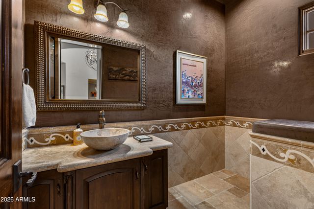 10585 E CRESCENT MOON Drive 4, Scottsdale, AZ 85262